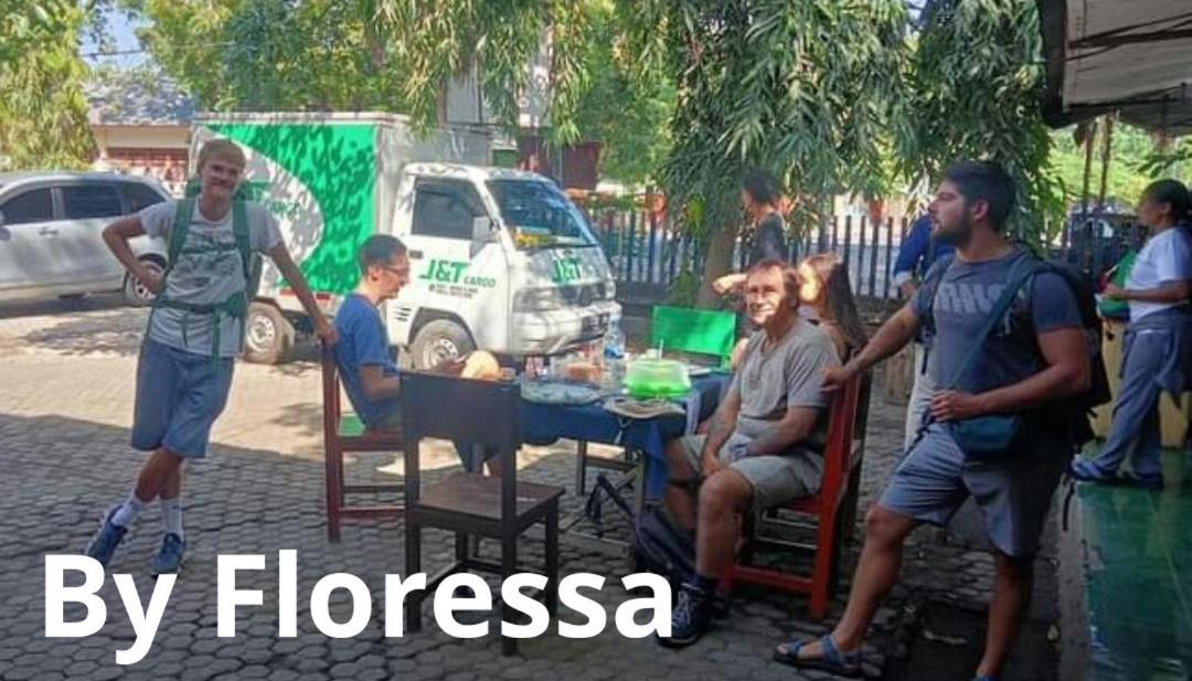 Guest House Dorm Floressa 마우메레 외부 사진