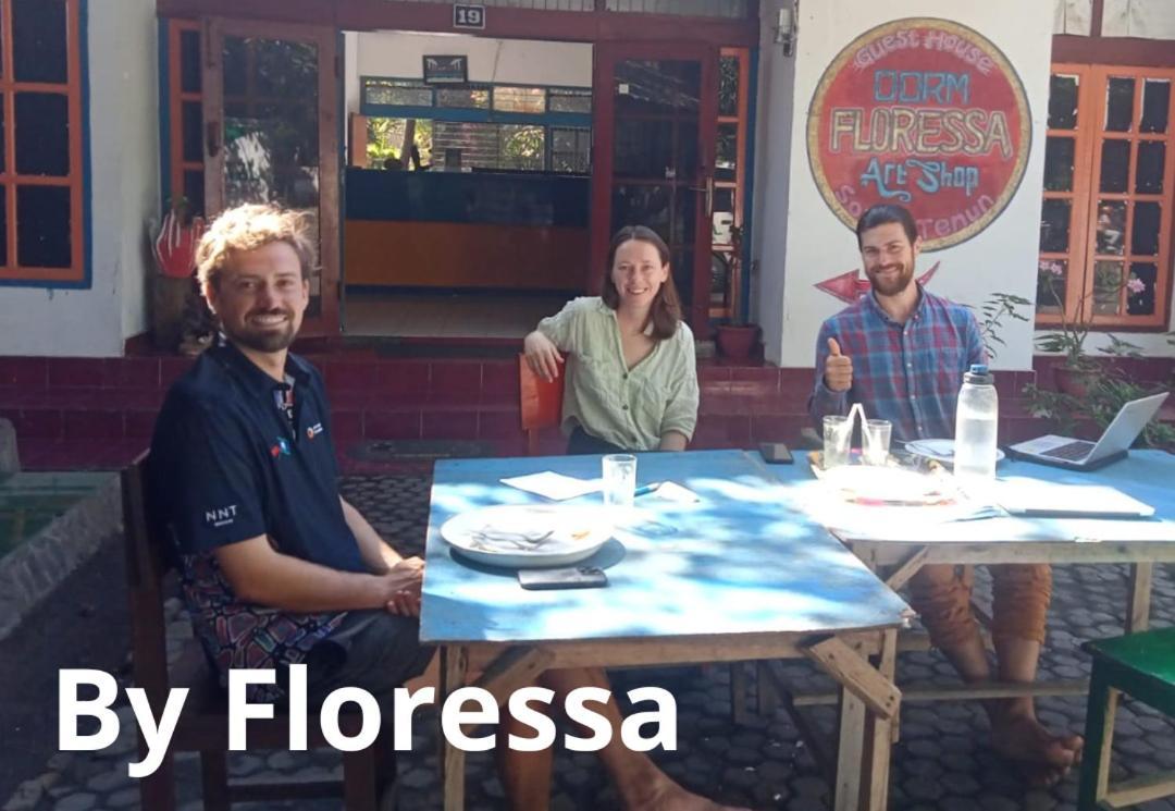 Guest House Dorm Floressa 마우메레 외부 사진